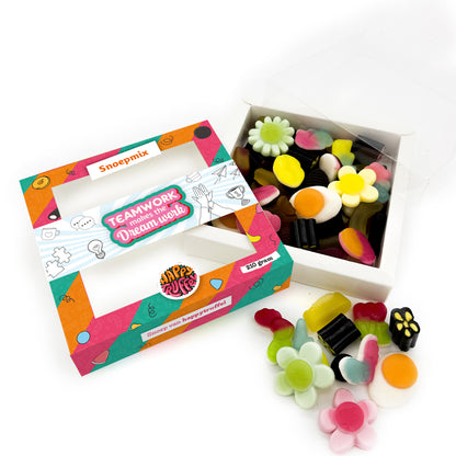 Snoeppakket “Teamwork makes the Dream work” mix snoep (210 gram) personaliseren